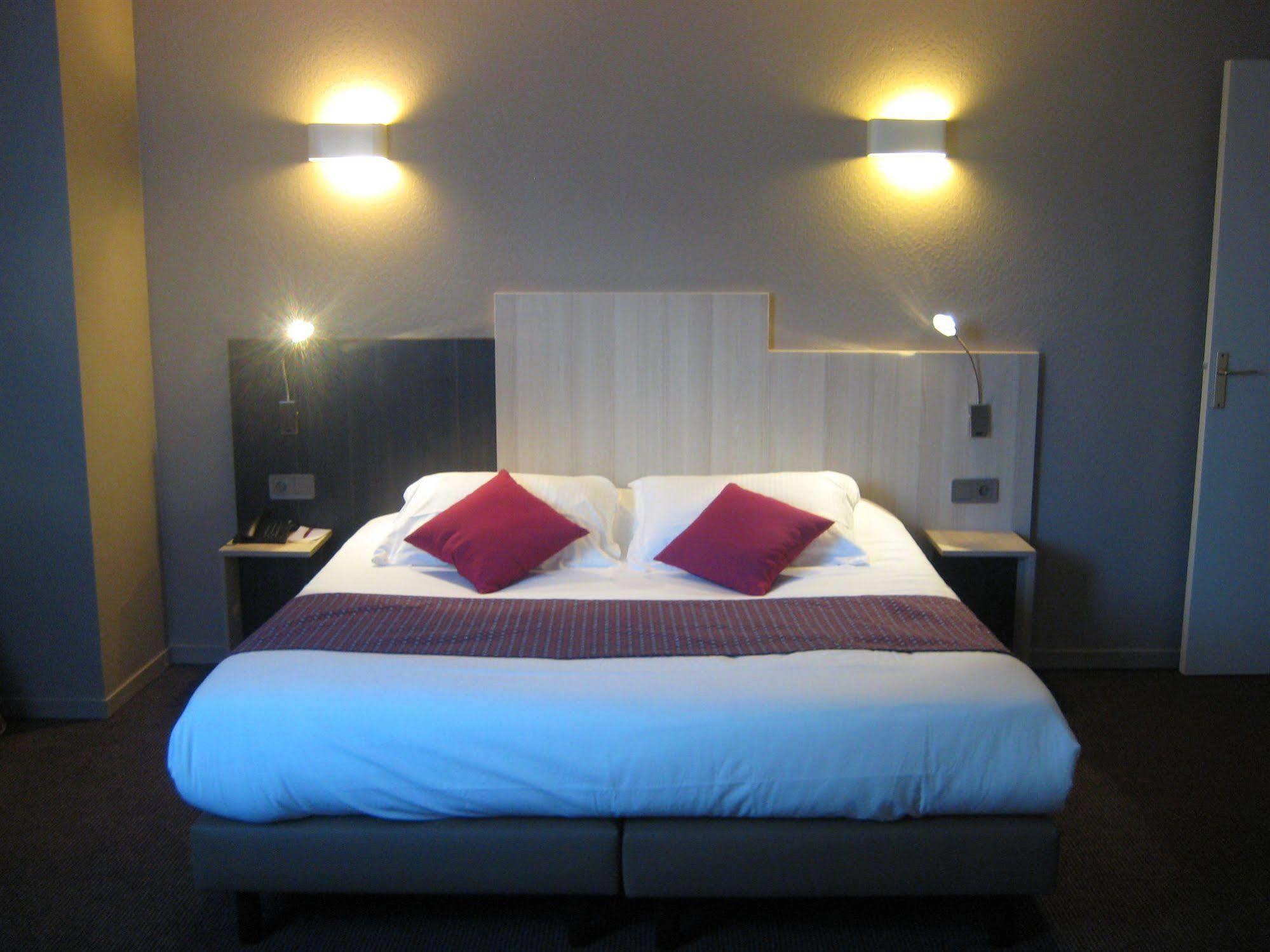 Inter-Hotel Bordeaux Meriadeck Alton Exterior photo